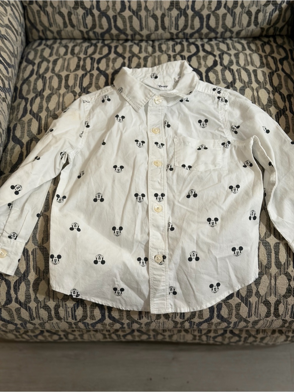 Baby Gap Disney Size 3t White and Black Button up Shirt With Mickey Mouse
